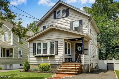 36 Wall St, Cranford, NJ, 07016-3442 | Card Image