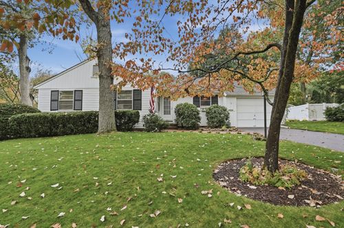 9 Beechwood Rd, Ipswich, MA, 01938-2522 | Card Image