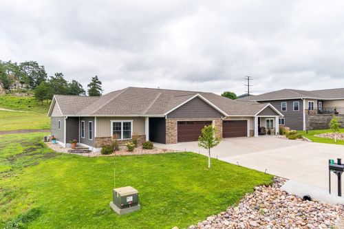 7666 Castle Mound Rd, Holmen, WI, 54636-9264 | Card Image