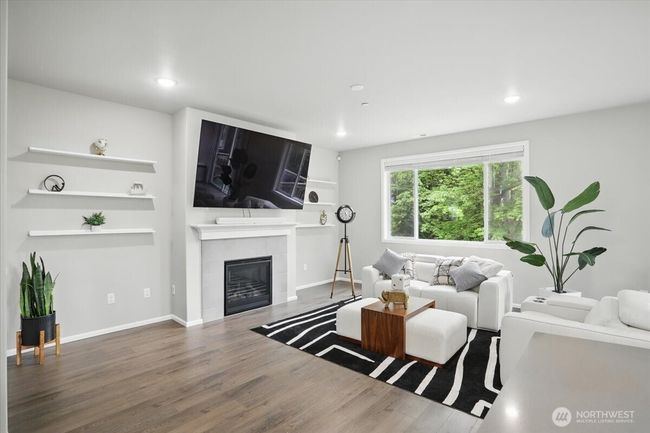 19431 9 Th Ave Se, House other with 5 bedrooms, 4 bathrooms and 2 parking in Bothell WA | Image 6