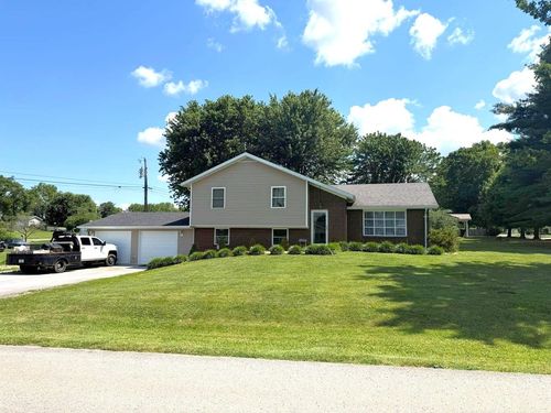 111 Guinn Dr, Monticello, KY, 42633-2218 | Card Image