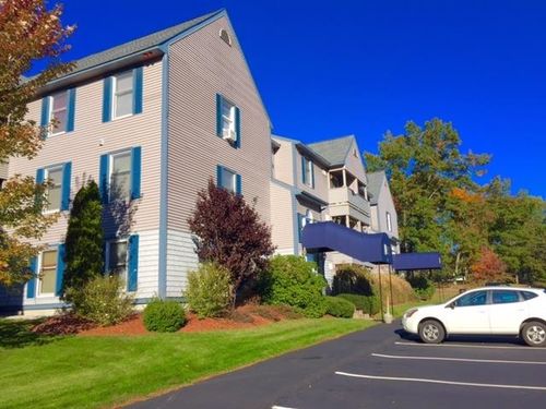 203-143 Eastern Ave, Manchester, NH, 03104-4634 | Card Image