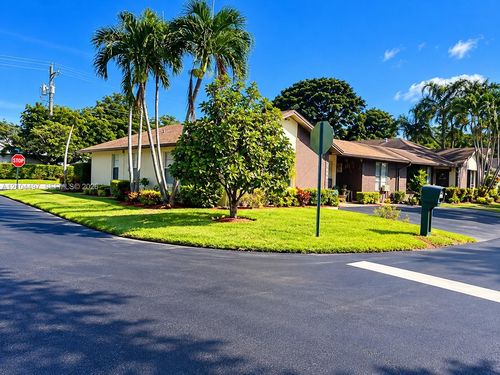 2074 Sw 71st Way, Davie, FL, 33317-7148 | Card Image