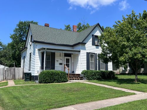 711 Grand Ave, Fulton, MO, 65251 | Card Image