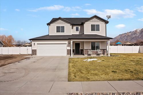 2988 W 3375 N, Farr West, UT, 84404-8147 | Card Image