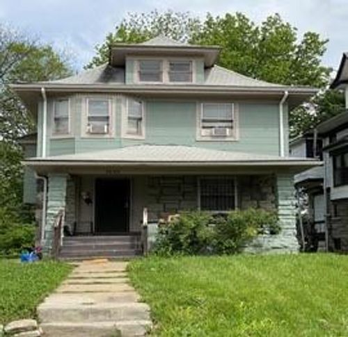 3639 Wabash Ave, Kansas City, MO, 64109-2869 | Card Image