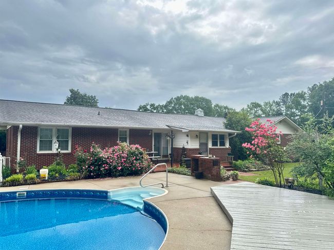 8627 Valley Falls Rd, House other with 3 bedrooms, 2 bathrooms and null parking in Boiling Springs SC | Image 27