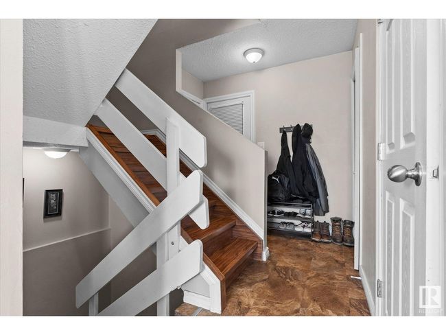 4812 45 Ave, Home with 10 bedrooms, 2 bathrooms and null parking in Evansburg AB | Image 20