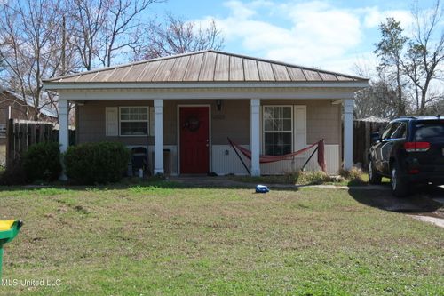 9620 Nevada Ave, Vancleave, MS, 39565-9509 | Card Image