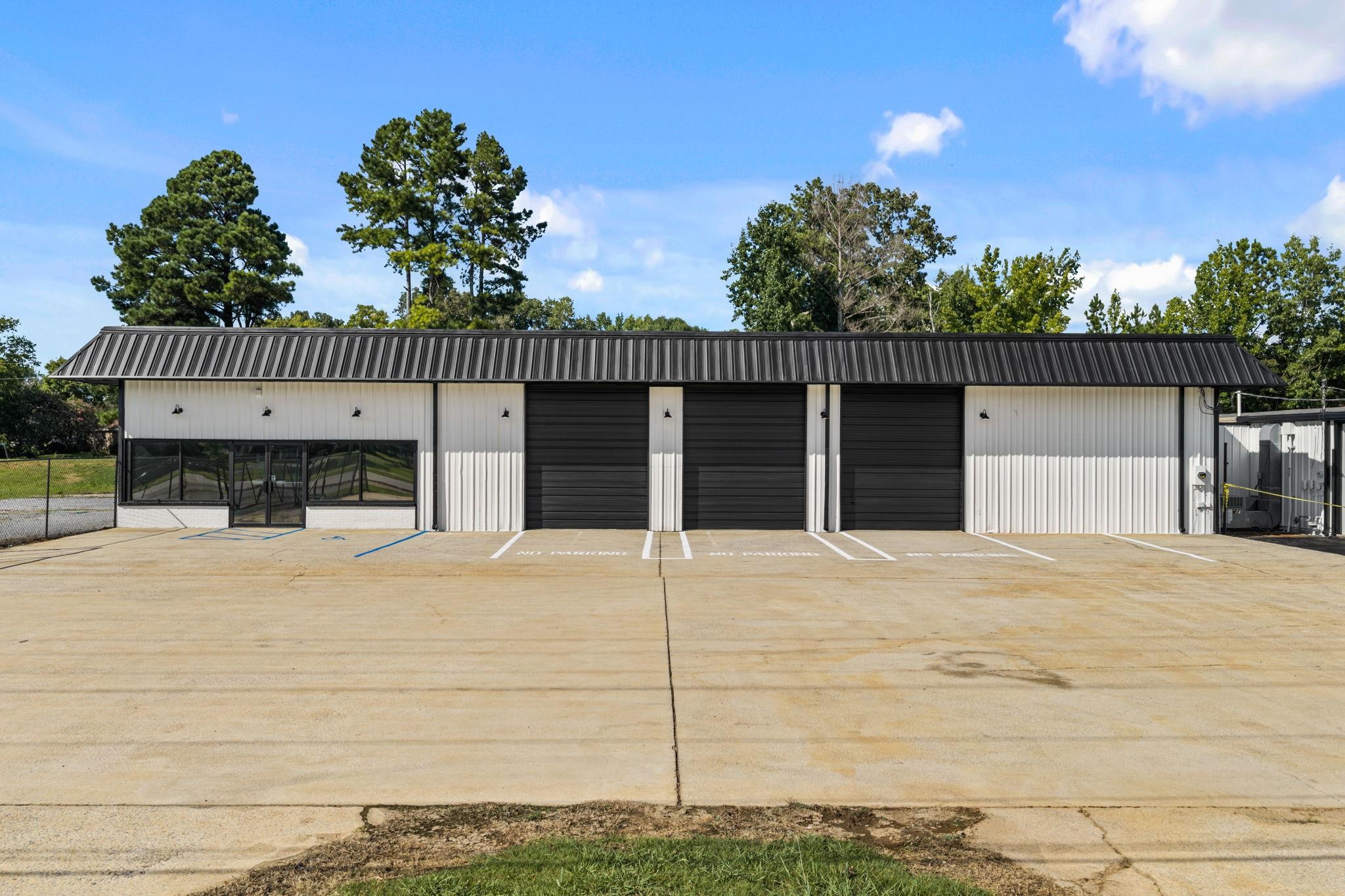 10063 Highway 72, Rogersville, AL 35652