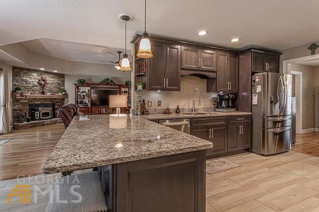 83 N Lake Dr, House other with 5 bedrooms, 4 bathrooms and 3 parking in Newnan GA | Image 14
