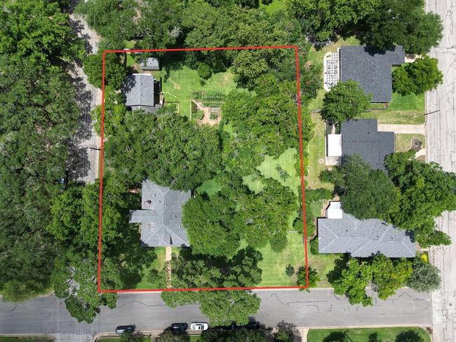 Aerial views of this historic landmark. 1406 Keys | Image 50