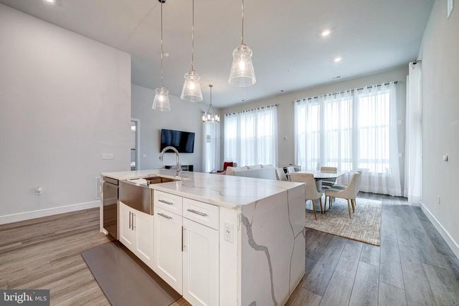 APT-102 - 1761 Old Meadow Rd, Condo with 2 bedrooms, 3 bathrooms and null parking in MCLEAN VA | Image 19