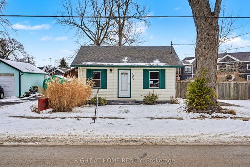 3852 Brunswick Ave, Fort Erie, ON, L0S1N0 | Card Image