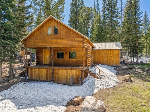 2 Porcupine Cir, Dubois, WY, 82513-9707 | Card Image