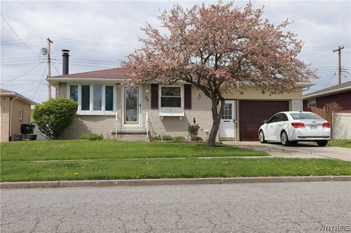 26 Caroline Ln, Depew, NY, 14043-1906 | Card Image