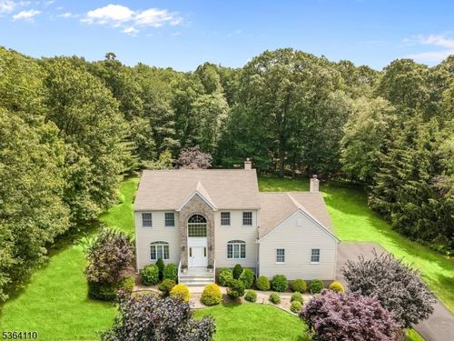 7 Schoolhouse Ln, Flanders, NJ, 07836-4002 | Card Image