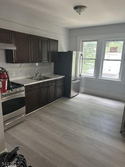50 Montrose Ter, Irvington, NJ, 07111-3822 | Card Image