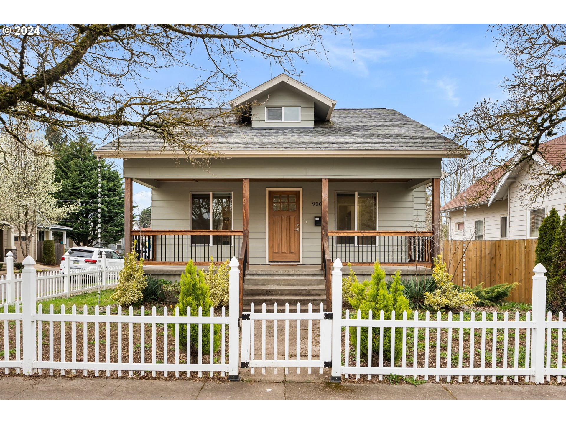 Saint Louis Ave, Portland, OR 97203