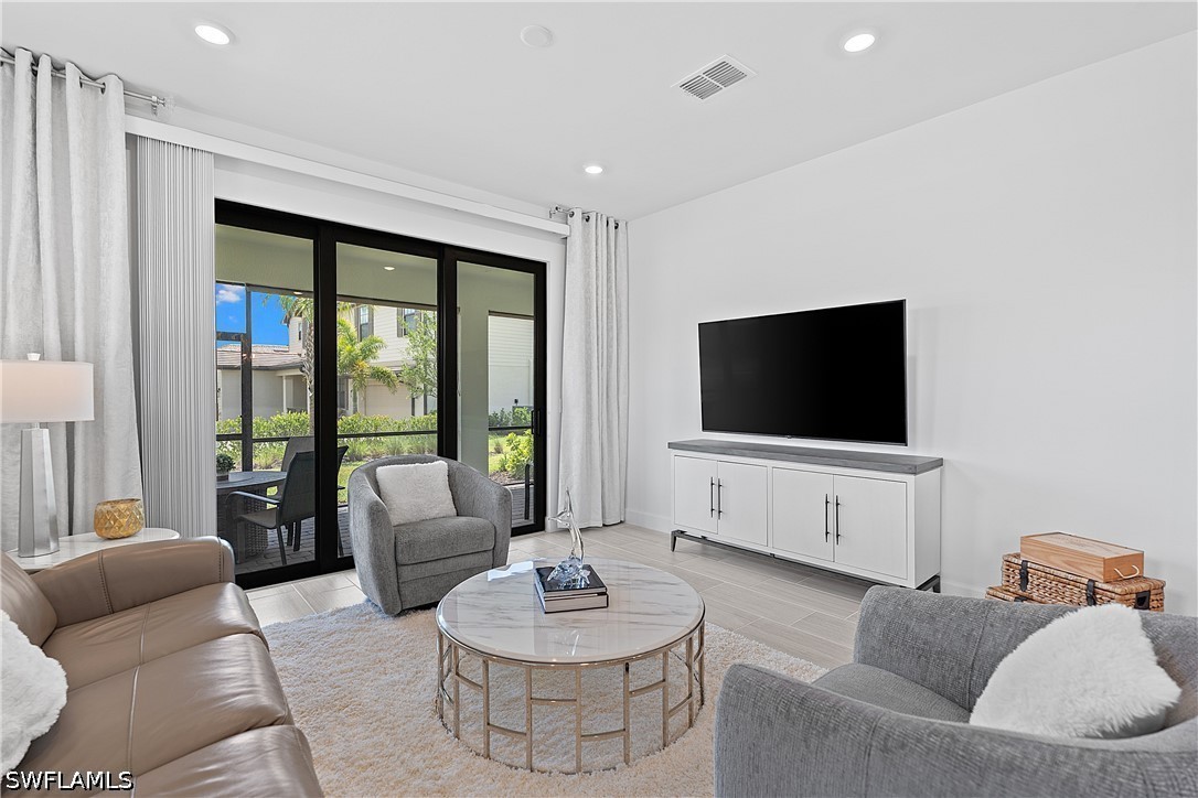 Residential in Estero 4