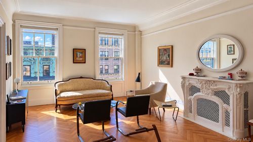 12a-105 W 72nd Street, New York, NY, 10023 | Card Image
