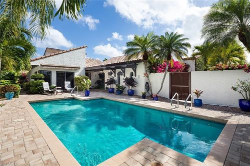 33-565 Tierra Mar Ln, NAPLES, FL, 34108 | Card Image