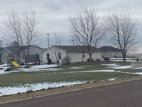 357 E Clay St, El Paso, IL, 61738-1614 | Card Image