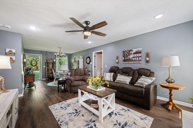 106 Mcfarlin Rd, House other with 3 bedrooms, 3 bathrooms and 8 parking in Murfreesboro TN | Image 9