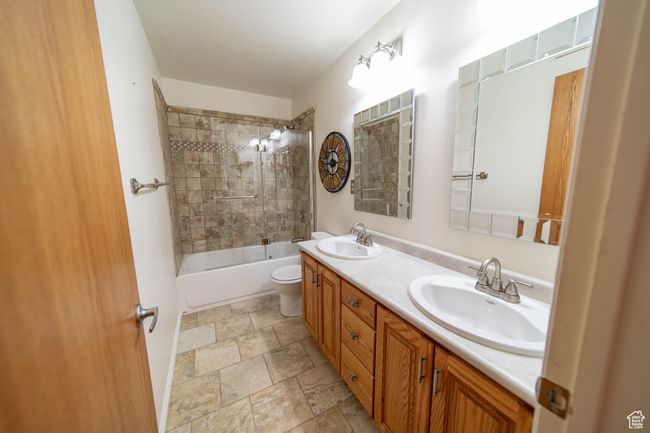1416 E Valley View Dr, House other with 4 bedrooms, 3 bathrooms and null parking in Wellington UT | Image 29