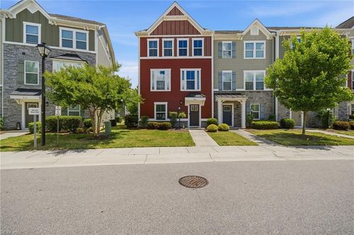 e-908 Avast Way, Chesapeake, VA, 23323-4127 | Card Image