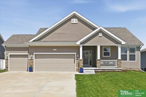 21126 Castlerock Ln, Gretna, NE, 68028-3568 | Card Image