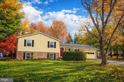 303 Westmoreland Dr, STEPHENS CITY, VA, 22655-2557 | Card Image