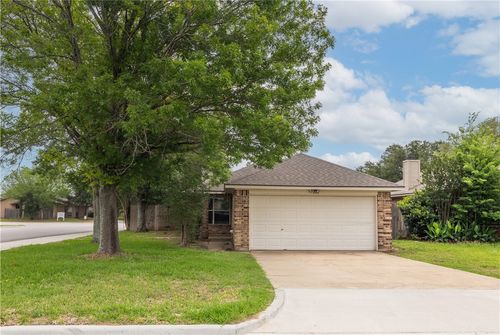 826 Azalea Court, College Station, TX, 77840 | Card Image