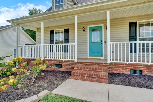 554 Plantation Creek Dr, Boiling Springs, SC, 29316-6800 | Card Image