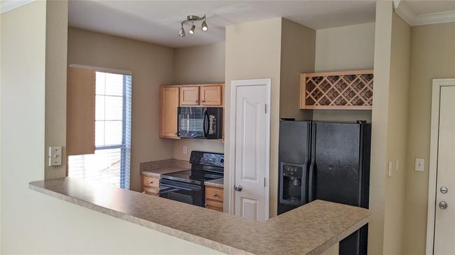 Kitchen | Image 8