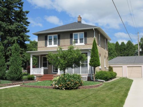 628 Roosevelt Rd, Kohler, WI, 53044-1618 | Card Image