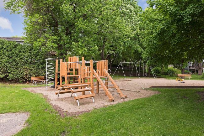 19075 Highland Ave, House other with 2 bedrooms, 1 bathrooms and null parking in Wayzata MN | Image 37