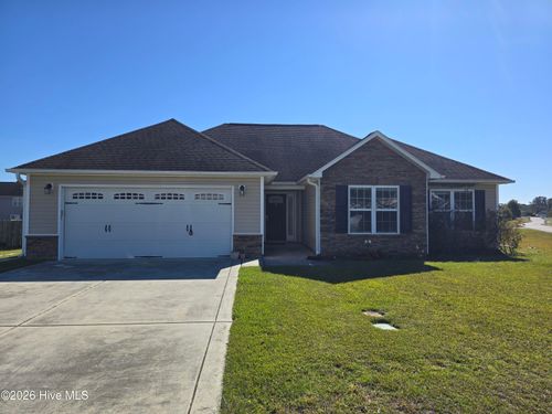 102 Prelude Dr, Richlands, NC, 28574-8476 | Card Image