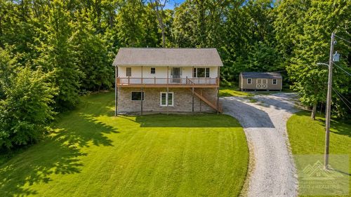 1235 Tabor Road, Bluefield, WV, 24701 | Card Image