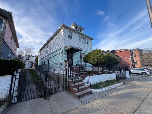 11109 34th Ave, Corona, NY, 11368-1345 | Card Image