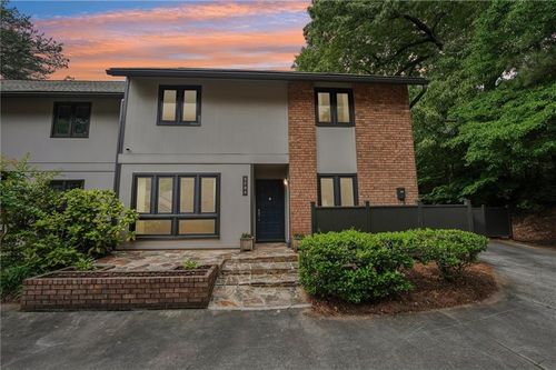 3294 Clairmont North Ne, Brookhaven, GA, 30329-1022 | Card Image