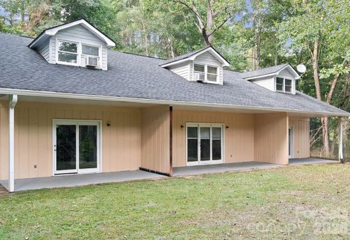 487 N Country Club Dr, Cullowhee, NC, 28723-9764 | Card Image