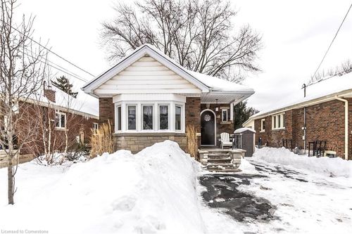 46 Kenmore Rd, Hamilton, ON, L8S3T7 | Card Image