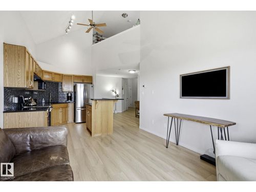 426-3425 19 St Nw, Edmonton, AB, T6T2B5 | Card Image