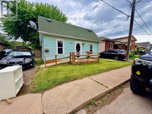 4103 Dyson Ave, Niagara Falls, ON, L2E3L6 | Card Image