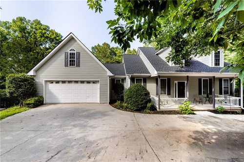 7822 Beachwood Dr, Murrayville, GA, 30564-1616 | Card Image