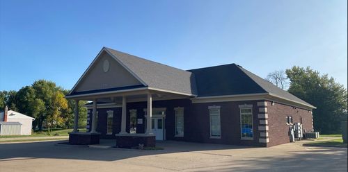 a-413 S Mississippi St, Blue Grass, IA, 52726-9125 | Card Image