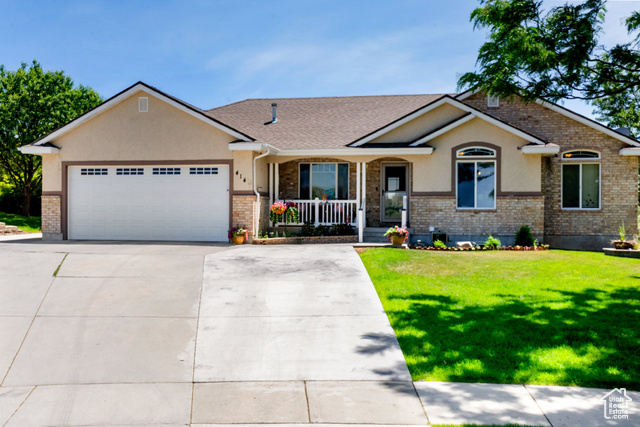 150 , Hyde Park, UT 84318