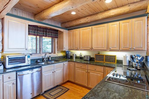 693 Kawishiwi Trl, Ely, MN, 55731-8268 | Card Image