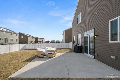 471 S Stone Brook Dr, Romeoville, IL, 60446-4316 | Card Image